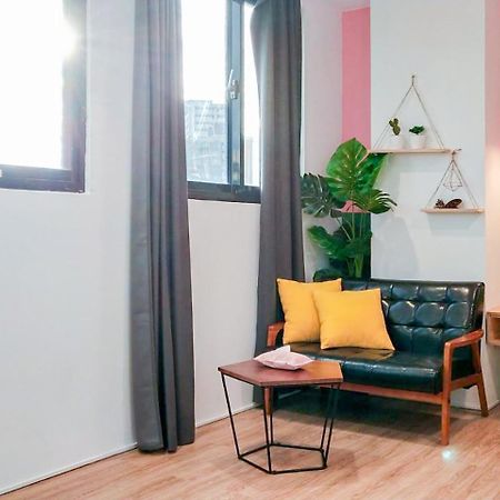 Sleepier Multi-Minsu Tainan Apartment Exterior photo