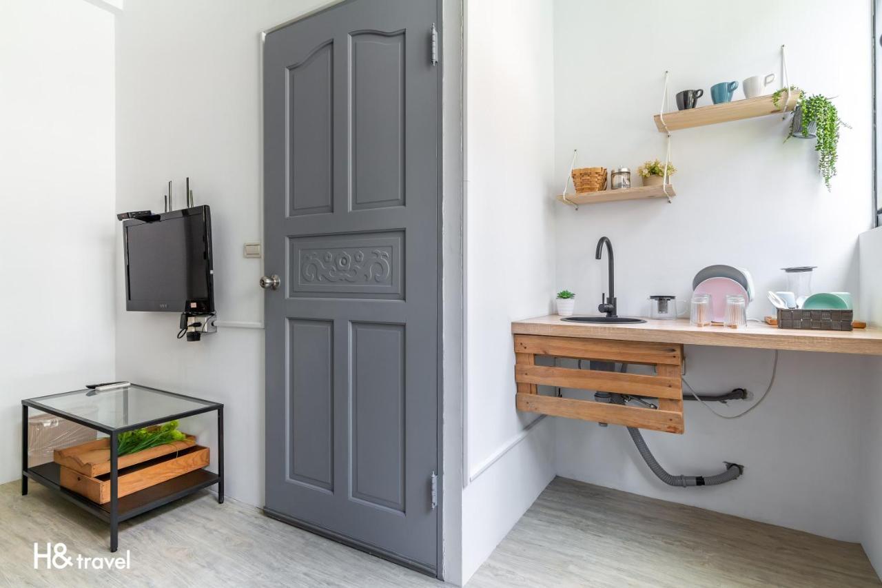 Sleepier Multi-Minsu Tainan Apartment Exterior photo